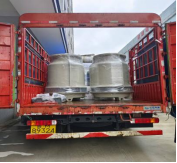 快速温变试验箱出货配备水塔